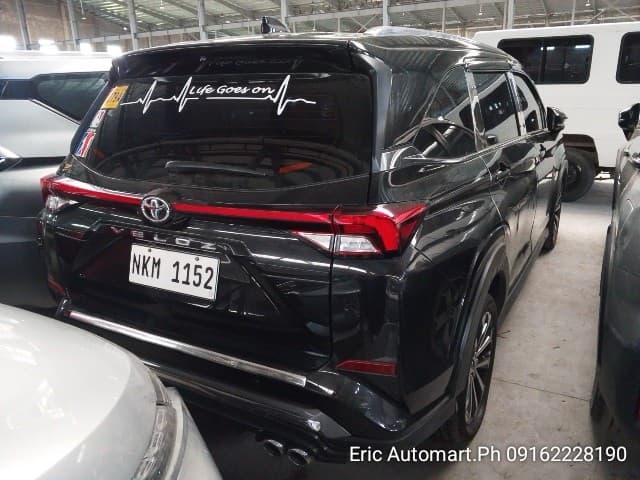 Car gallery image