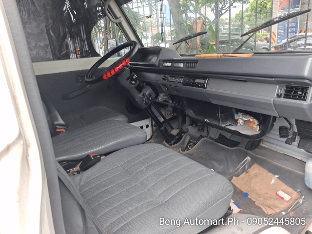 Car gallery image