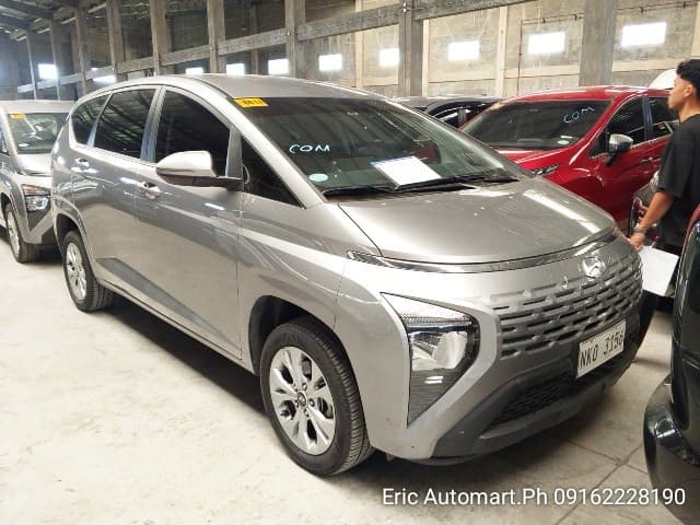 Car gallery image
