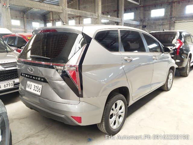 Car gallery image