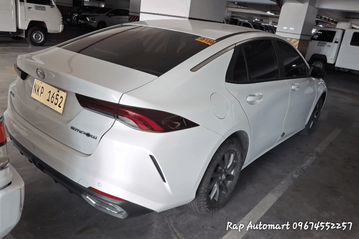 Car gallery image