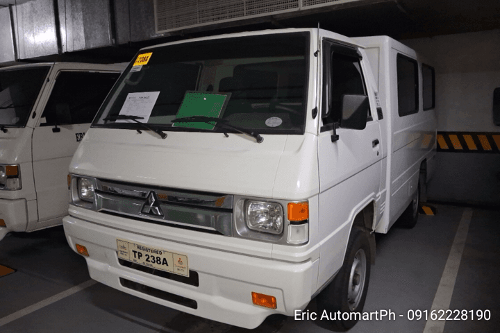 Car gallery image