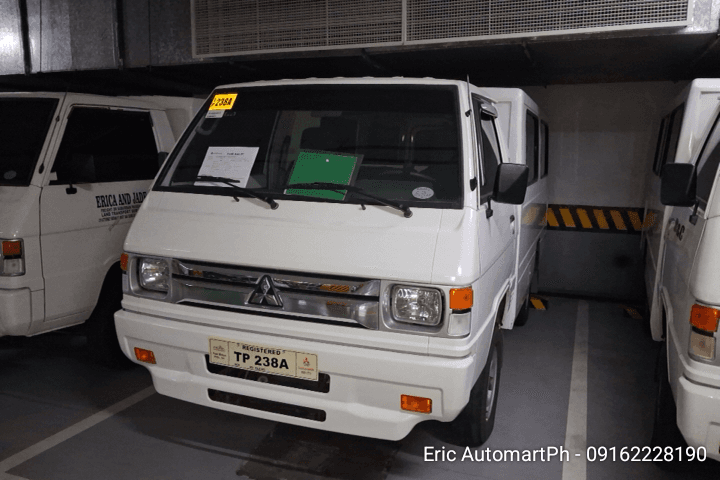 Car gallery image