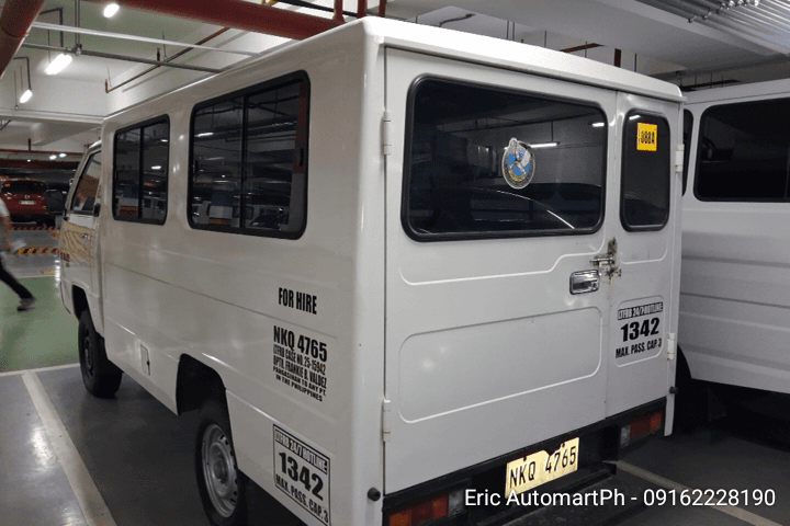 Car gallery image