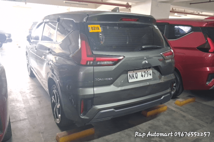 Car gallery image
