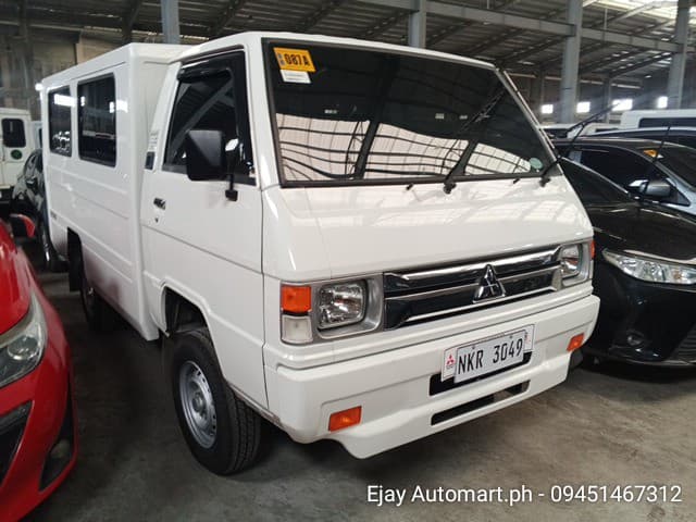 Car gallery image