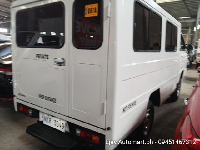 Car gallery image