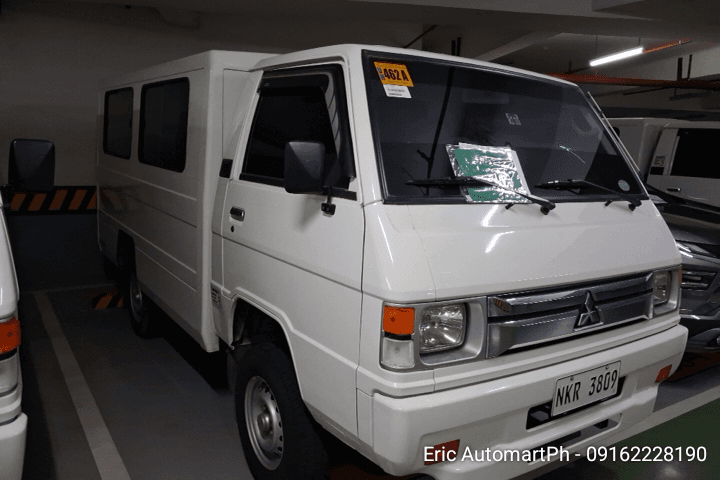 Car gallery image