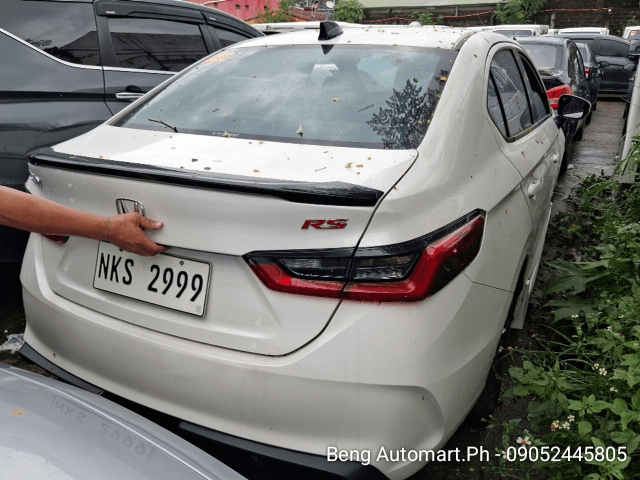 Car gallery image