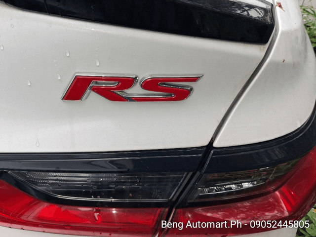 Car gallery image