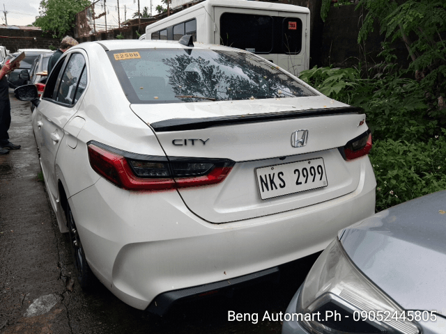 Car gallery image