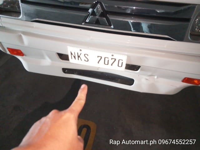 Car gallery image