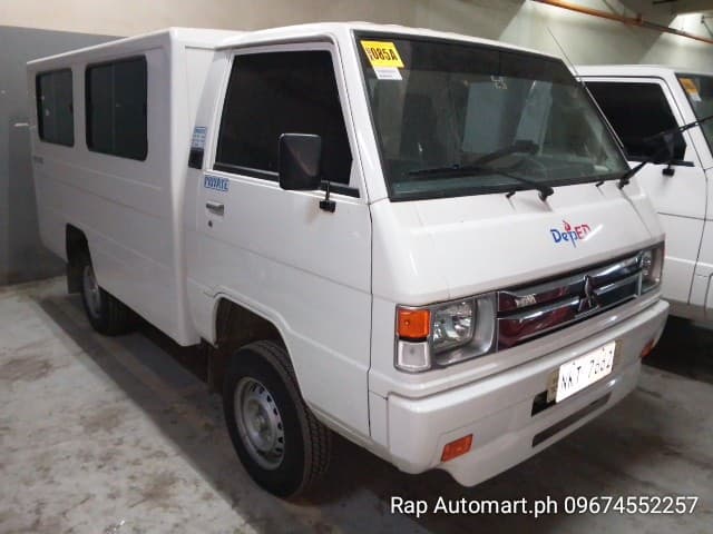 Car gallery image