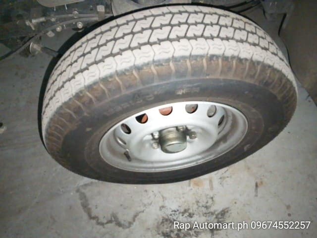 Car gallery image