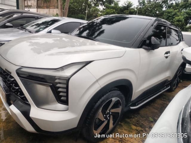 Car gallery image