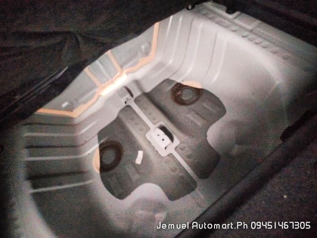 Car gallery image