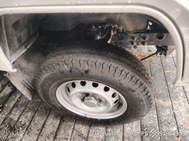 Car gallery image