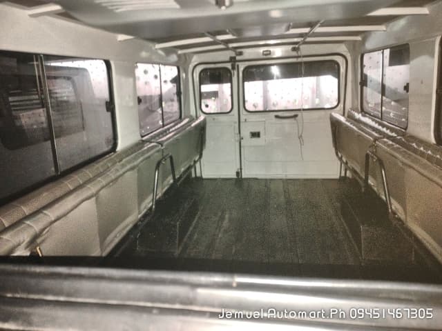 Car gallery image