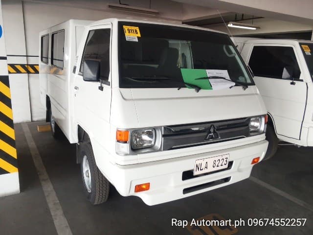 Car gallery image