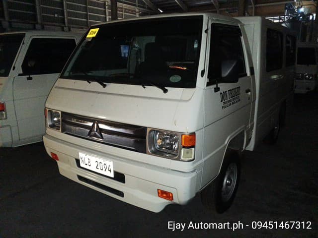 Car gallery image