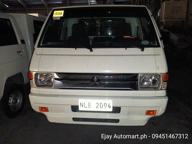 Car gallery image