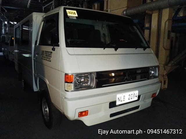 Car gallery image