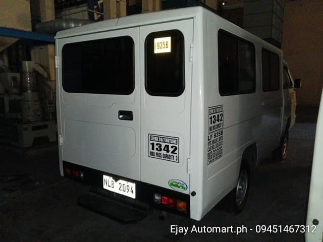Car gallery image
