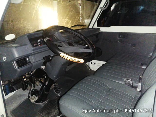 Car gallery image