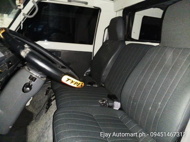 Car gallery image