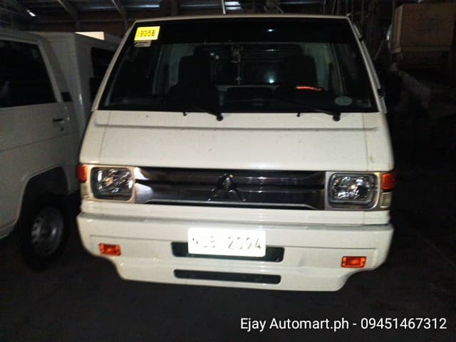 Car gallery image