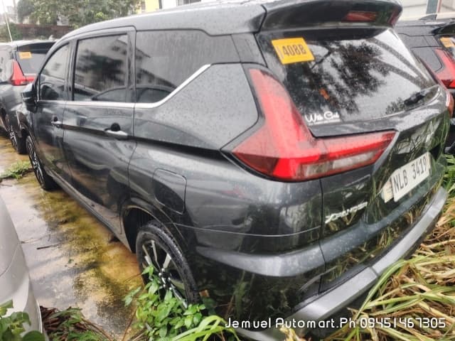 Car gallery image