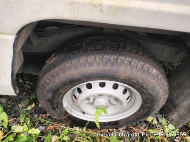 Car gallery image