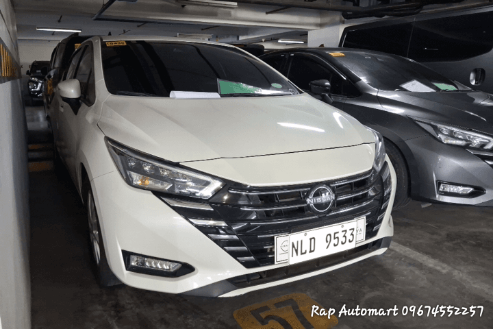 Car gallery image