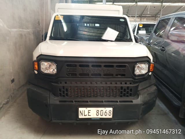 Car gallery image