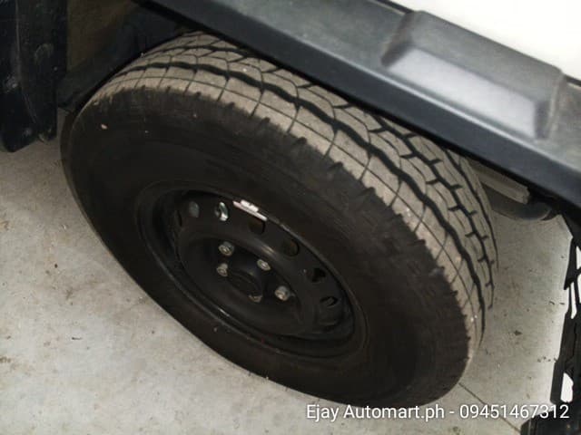 Car gallery image