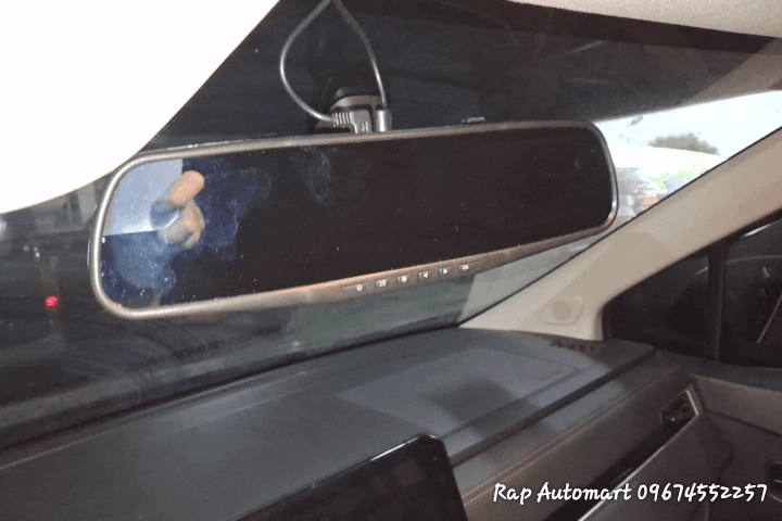 Car gallery image