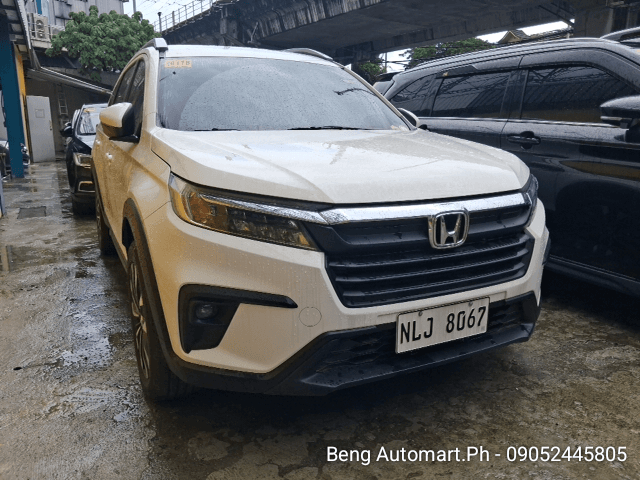 Car gallery image