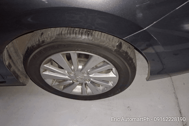 Car gallery image