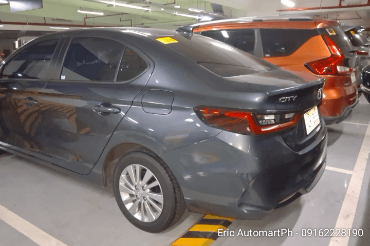 Car gallery image