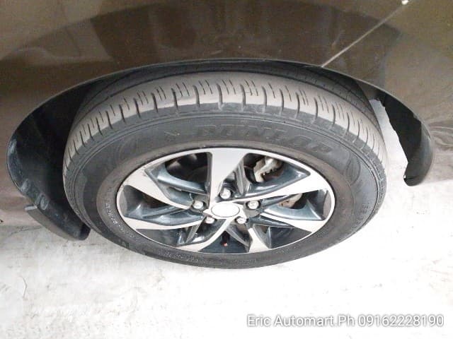 Car gallery image
