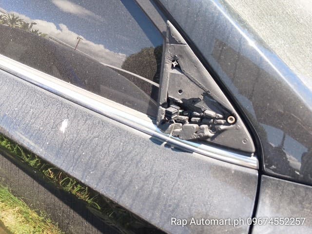 Car gallery image