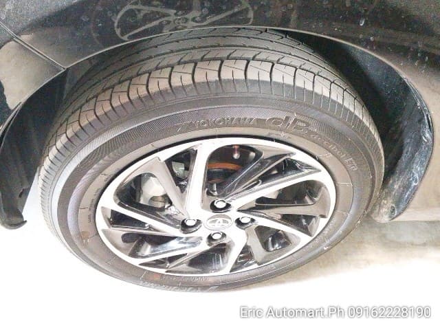 Car gallery image