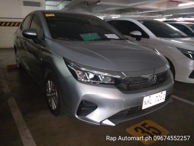 Car gallery image
