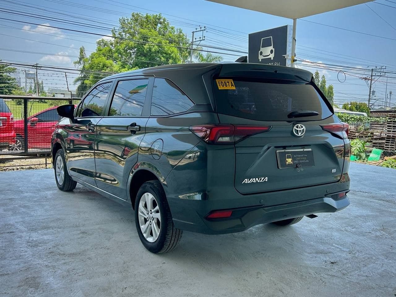 Car gallery image