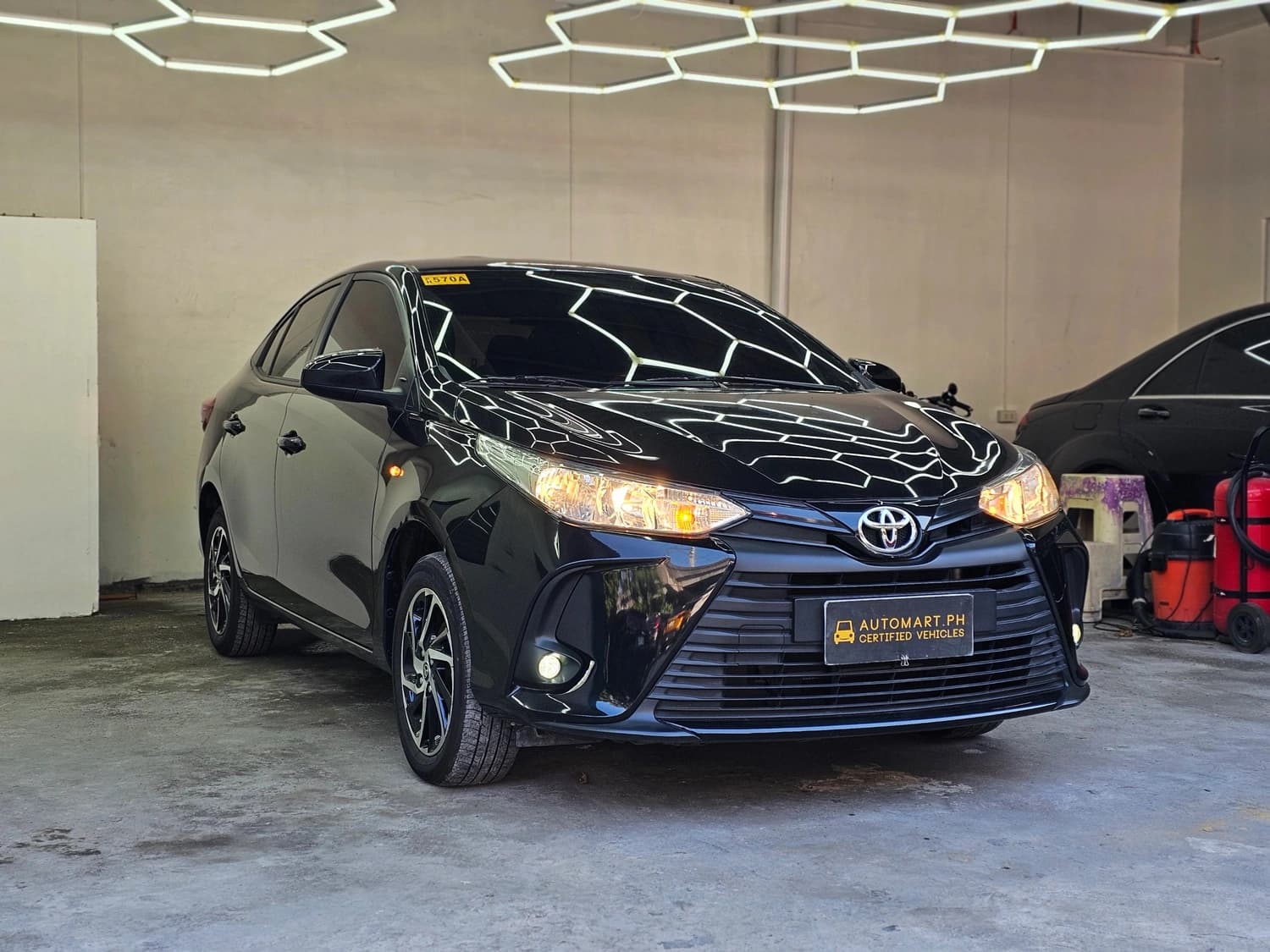 Car gallery image