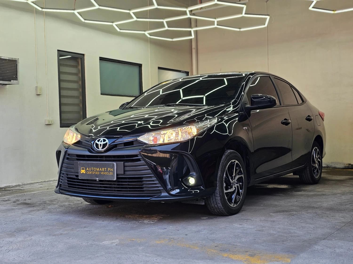 Car gallery image