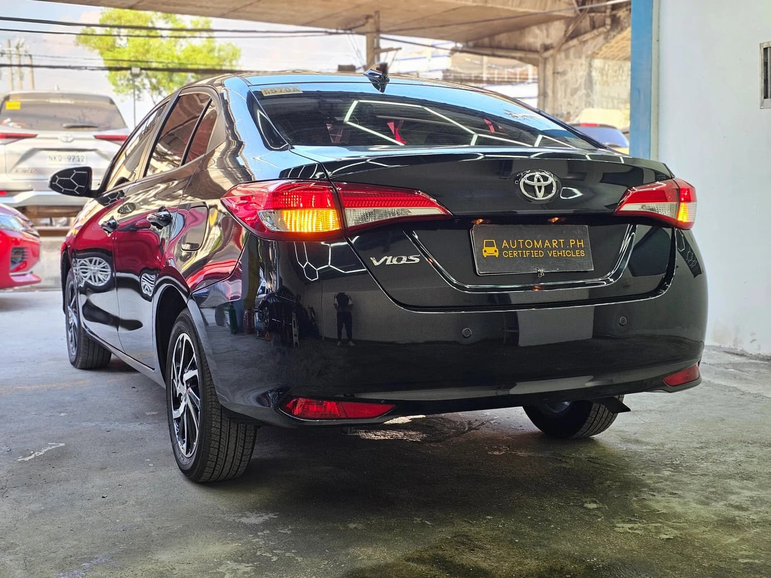 Car gallery image