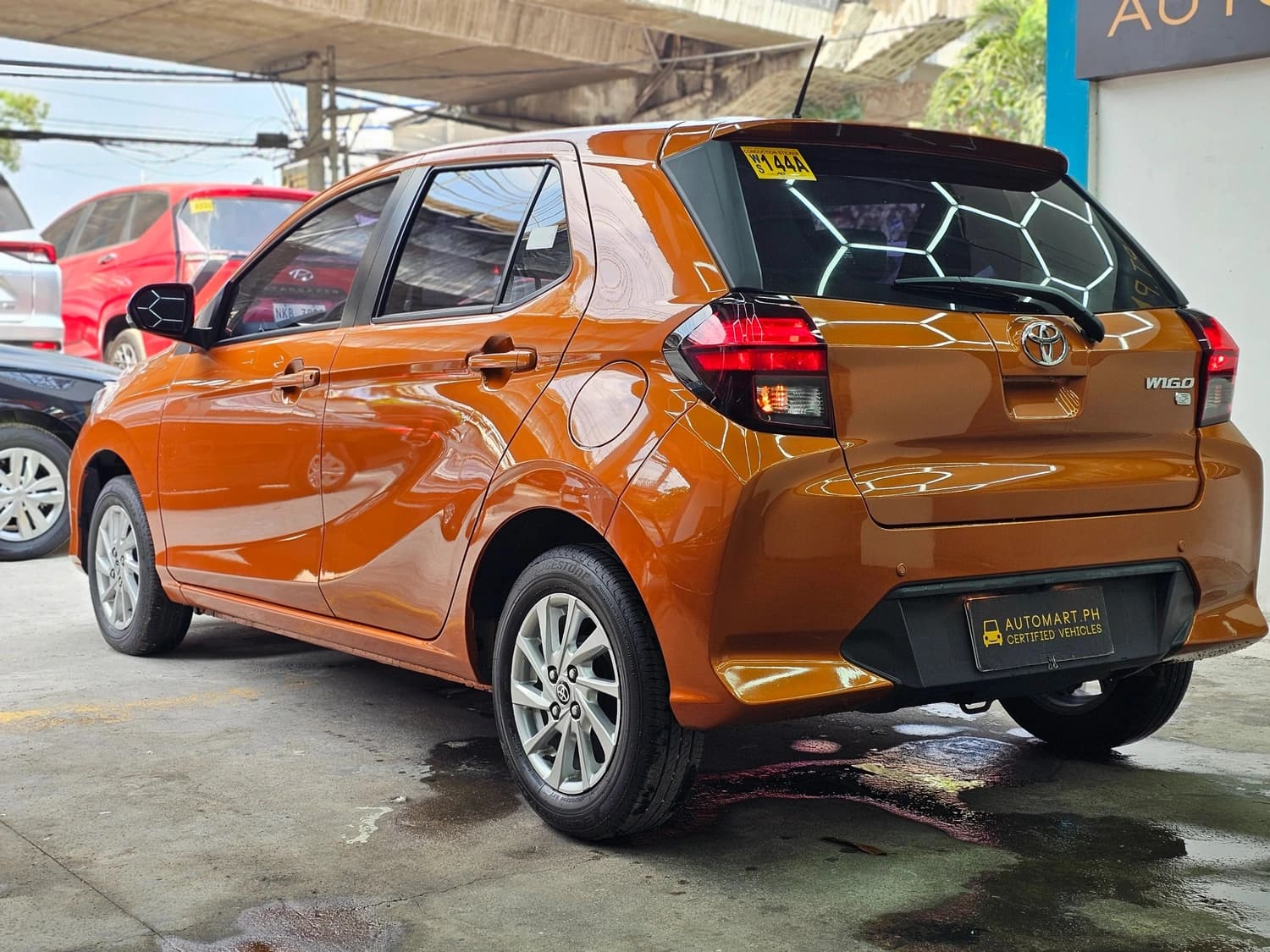 Car gallery image