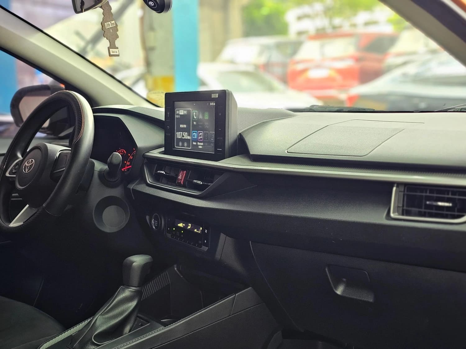 Car gallery image