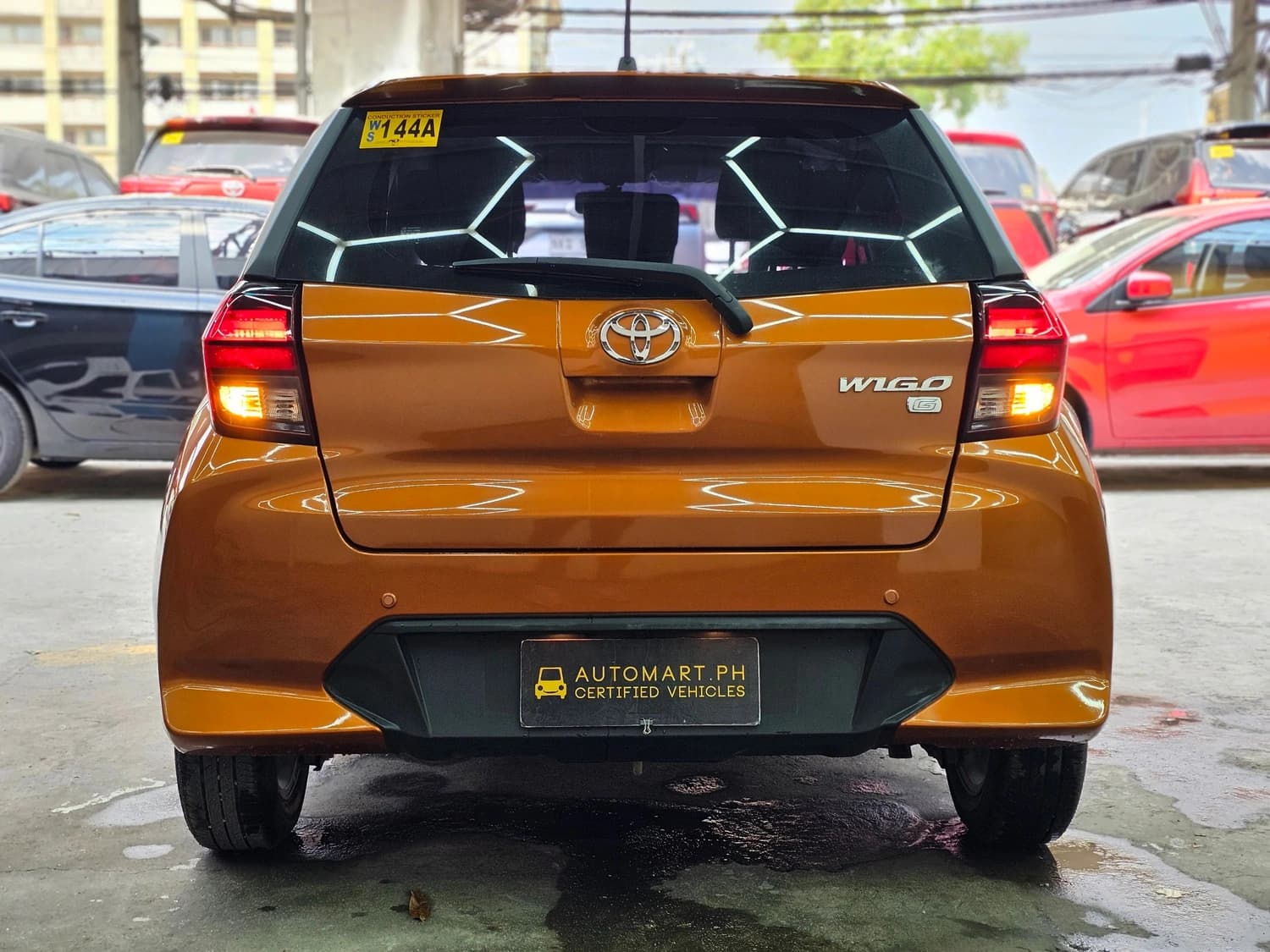 Car gallery image